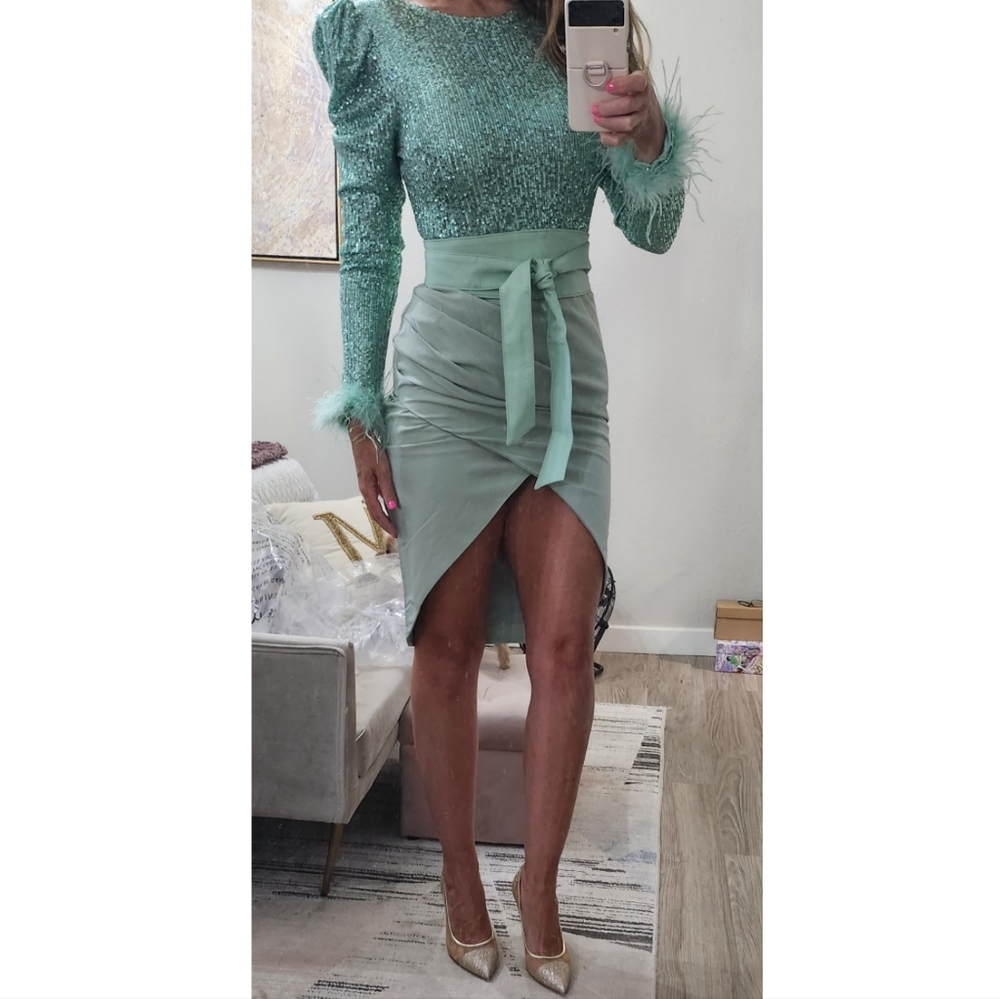 Lavish Alice Sequin Feather Trim Midi - Picture 7 of 15